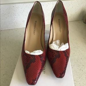 NIB WORTHINGTON YESSICA RED SNAKE HEELS